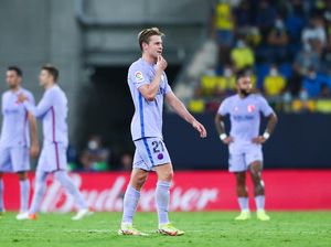Cadiz Vs Barcelona: Kartu Merah Kontroversial Frenkie de Jong