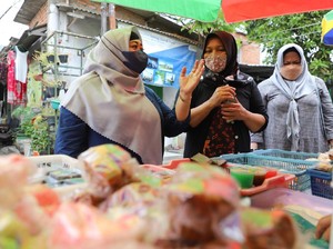 Wakil Ketua DPRD Surabaya Puji Warga Rungkut Jadi Kampung Kue