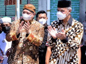 Penanganan COVID Klaten Membaik, Airlangga Minta Vaksinasi Digenjot