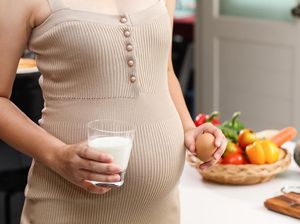 Khusus Wanita! 7 Makanan Ini Bisa Atasi Nyeri Haid dan Cegah Kanker