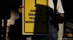 Aksi Damai di Kantor Darurat KPK