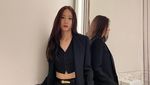 Adu Gaya Krystal Jung dan Jennie BLACKPINK, Dua Ratu K-Pop!