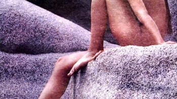 Kakinya panjang sekali. Foto: Boredpanda