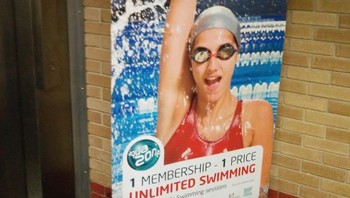 Panjang sekali tangan perenangnya. Foto: Boredpanda