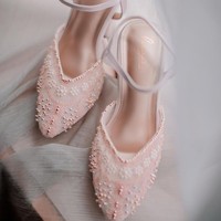 Dalam acara kemarin, Ria Ricis juga sempat menari Ratu Jaro untuk menghormati keluarga dari calon suaminya yang datang dari Aceh. Dikatakan jika ia berlatih tengah malam selama tiga sampai empat hari. Foto: Instagram @riaricis1795