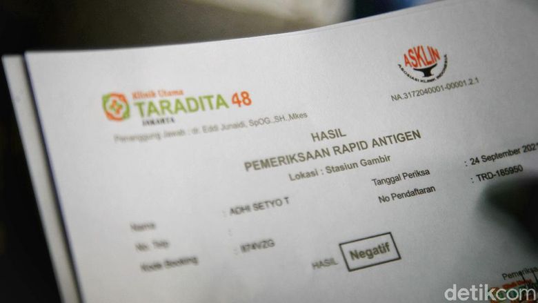Mulai Hari Ini! Tarif Tes Antigen di Stasiun Gambir Rp 45 Ribu Tarif tes antigen di sejumlah stasiun Indonesia, termasuk Stasiun Gambir turun mulai hari ini. Dari sebelumnya Rp 85 ribu, kini menjadi Rp 45 ribu.