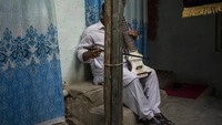Kematian penyanyi folk Afghanistan, Fawad Andarabi di tangan Taliban beberapa waktu lalu kian membuat para musisi di negara itu takut untuk berkarya karena khawatir berhadapan dengan Taliban.