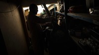 Melansir AP, Afghanistan dikenal memiliki tradisi musik yang kuat yang dipengaruhi oleh musik klasik Iran dan India. Musik pop pun sempat berkembang di negara itu sebelum kembali dikuasai Taliban. Namun, kembali berkuasanya Taliban di Afghanistan memicu kekhawatiran di kalangan musisi. Mereka khawatir dan takut untuk bermusik karena Taliban diketahui melarang musik.