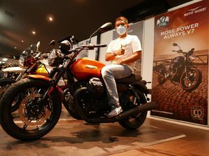 Ini Pemilik Pertama Moto Guzzi New V7 Stone di Indonesia, Motor Seharga Pajero Sport