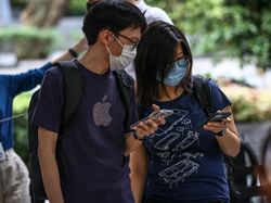 Penjualan Perdana iPhone 13 Diserbu Apple Fanboy Singapura