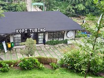Kopi Tubing, Tempat Asyik untuk Ngopi Sambil Bersantai di Bogor