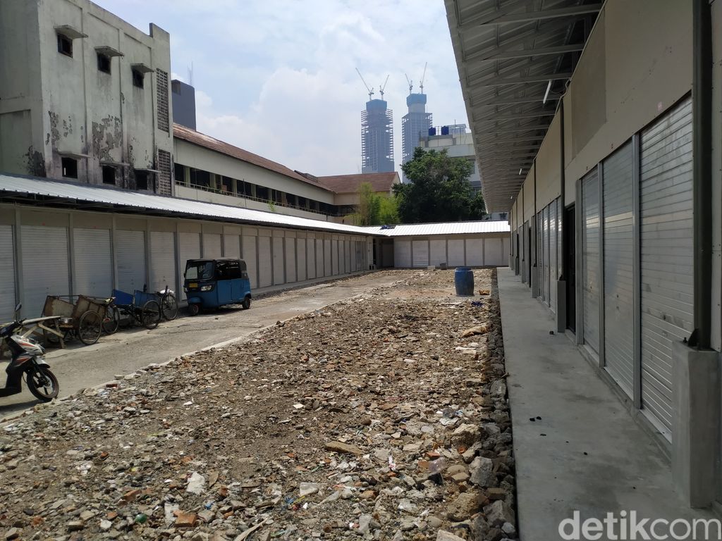 Tempat penampungan sementara pascakebakaran Pasar Kambing atau Pasar Lontar di Tanah Abang, 24 September 2021. (Athika Rahma/detikcom)