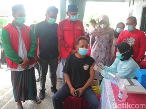 Terus Digencarkan, Vaksinasi di Banyuwangi Sudah Tembus 51 Persen