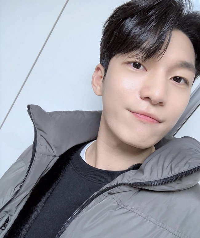 Sebelum populer lewat Squid Game, Wi Ha Joon dikenal dengan perannya dalam drama Korea 18 Again. Ia pun membintangi film horor Gonjiam: Haunted Asylum. Foto: dok. Instagram wi__wi__wi