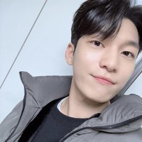 Sebelum populer lewat Squid Game, Wi Ha Joon dikenal dengan perannya dalam drama Korea 18 Again. Ia pun membintangi film horor Gonjiam: Haunted Asylum. Foto: dok. Instagram wi__wi__wi