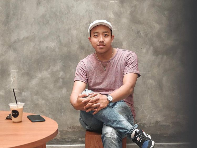 Berpolemik dengan Warkop, Ini Dia Sosok Alfin Warkopi yang Doyan Ngopi