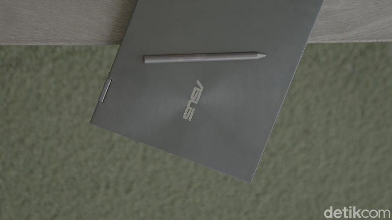 Asus ZenBook Flip 13