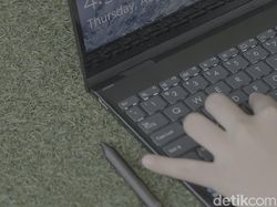 Asus ZenBook Flip 13, Laptop Fleksibel Serba Bisa