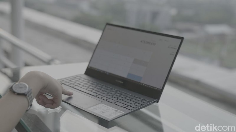 Asus ZenBook Flip 13