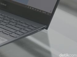 Asus ZenBook Flip 13, Laptop Fleksibel Serba Bisa