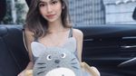 Asyiknya Gaya Safira Kaunang, Aspri Hotman Paris Saat Makan Kentang Goreng