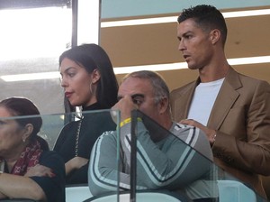 Ibunda Ronaldo: Saya Baik-baik Saja dengan Georgina kok