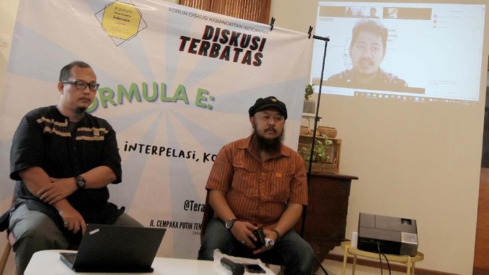 Ramainya pemberitaan tentang Formula E yang direncanakan digelar di Jakarta menjadi semakin ramai diperbincangkan. Sebenernya untuk siapa?