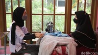 Kepala Unit BRI Gotong Royong Redi Anto menjelaskan dengan adanya co-location Senyum, para petugas Mantri BRI, Sales Pegadaian, maupun Account Officer PNM dapat berkolaborasi melalui sistem referral pekerjaan masing-masing.