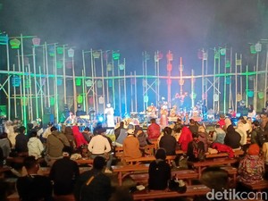 Serunya Jazz Gunung 2021 Meski Diguyur Hujan
