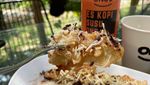 Asyiknya Ngopi Sambil Bersantai di Kafe Bergaya Rumah Joglo