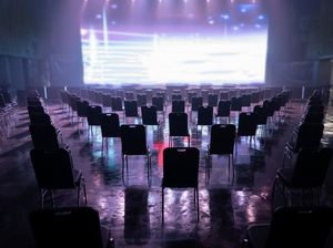 Pemerintah Izinkan Konferensi hingga Konser, Asal...