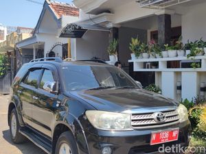Kasus Korupsi Bupati Probolinggo, KPK Geledah Rumah Kadis Mal Pelayanan Publik