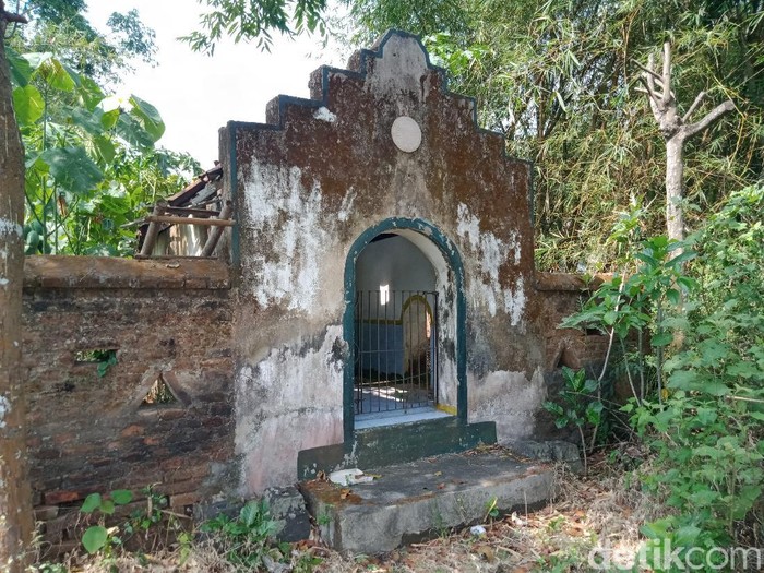 Makam Mbah Kutut di desa Glagahwangi, Polanharjo yang misterius, Klaten, Sabtu (25/9/2021).