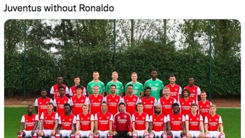 Ada juga yang menyamakan Juventus sekarang dengan Arsenal, lagi memble juga. Foto: (Twitter)