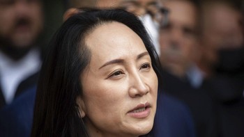Ditangkapnya Meng bisa dibilang adalah awal perang teknologi antara China dan AS mendapatkan perhatian luas. AS telah menangkap petinggi perusahaan yang dibanggakan China dan kemudian menerapkan sanksi bahwa Huawei tak bisa membeli teknologi AS tanpa izin khusus. Foto: Associated Press