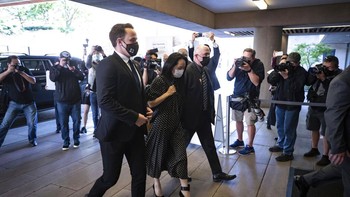 “Kasus ini adalah permulaan perang teknologi antara AS dan China menerima perhatian yang luas dari dunia internasional, kata Paul Haswell dari biro hukum Onsent Masons. Foto: Associated Press