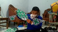 Saat ini, Farid menerima pesanan melalui media online, dari berbagai kota, termasuk sampai Demak.