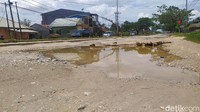 Jalanan ini merupakan jalan yang menghubungkan sejumlah kabupaten antara lain, Konawe Selatan, Muna, Muna Barat, Bombana, Baubau dan Buton.