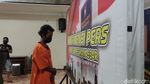 Tampang Pria Pembakar Mimbar Masjid Raya Makassar