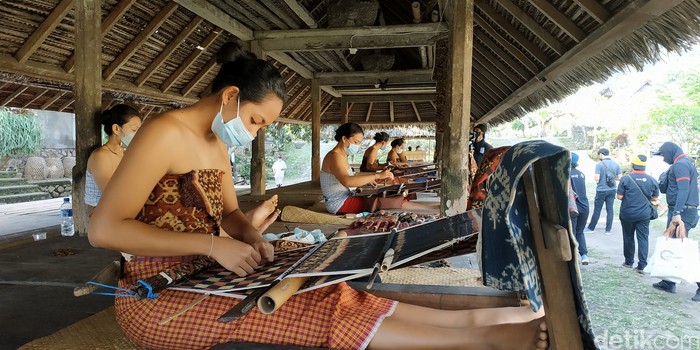 Tenganan Pegringsingan, Desa Wisata 'Bali Kuno' Tenganan Pegringsingan, Desa Wisata 'Bali Kuno'
