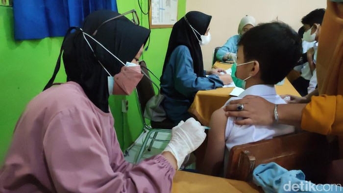 Vaksinasi Pelajar di Ciamis