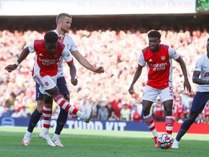 Spurs Wajib Kalahkan Arsenal, tapi Rekor Conte Jelek Banget