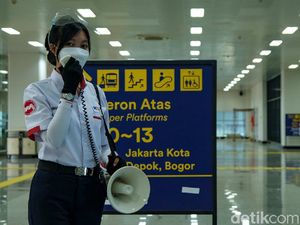Masih Banyak Penumpang Belum Tahu Jalur Layang di Stasiun Manggarai
