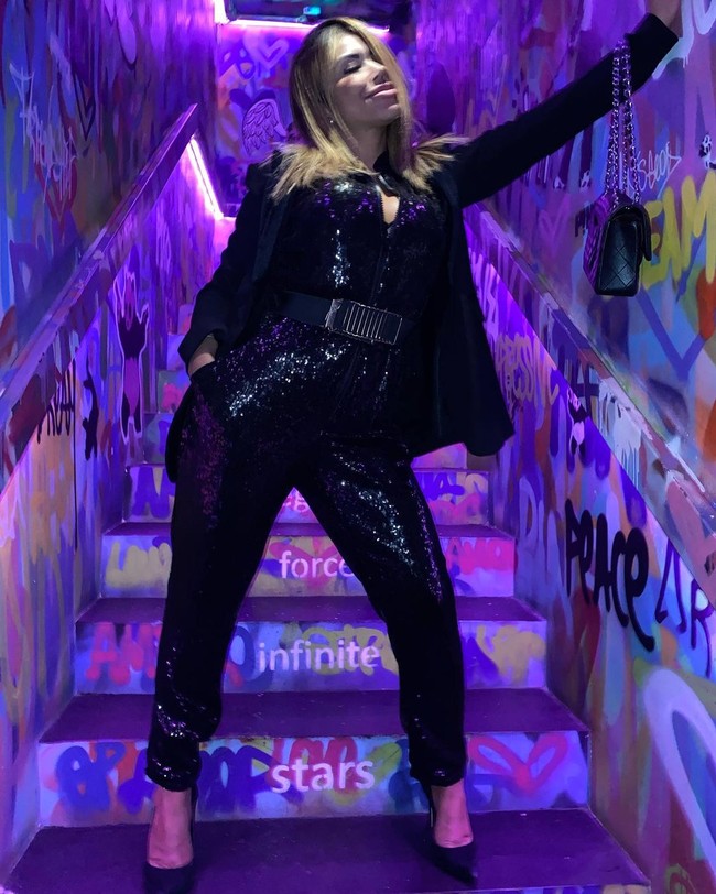 Ketika itu terjadi, aku memutuskan untuk merayakannya, Foto: Instagram @cristianegaleraoficial