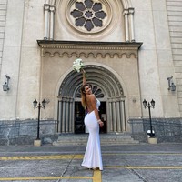 Dilansir Daily Star, Cris mengatakan bahwa pria itu melamarnya dengan mahar senilai £365 ribu atau sekitar Rp 7 miliaran. Apa Cris tergoda menerima tawaran darinya? Foto: Instagram @cristianegaleraoficial