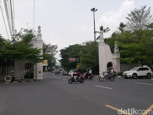 Penasaran Siapa Pelaksana Proyek Gapura Batas Kota Solo? Ini Orangnya
