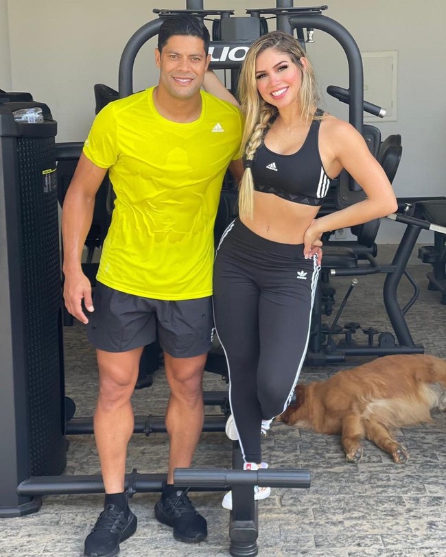 Hatiku penuh dengan banyak kebahagian dan aku hanya bilang terima kasih Tuhan. Kami sudah siap untuk menerimamu nak dan kami mencintaimu tanpa syarat. Datanglah dengan sehat, tulisnya. Foto: Instagram @hulkparaiba