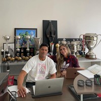 Mantan istri Hulk sendiri sudah tahu tentang kehamilan keponakannya. Ia mengaku masih sakit bahkan terasa seperti hatinya tercabik-cabik. Ibu tiga anak itu mengatakan jika Camila sudah dianggap sebagai anaknya sendiri dan telah memberikan banyak hal pada wanita 32 tahun tersebut. Foto: Instagram @hulkparaiba