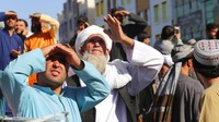 Muhajir menjelaskan bahwa pasukan keamanan Taliban diberitahu telah terjadi penculikan seorang pengusaha dan putranya pada Sabtu (26/9). Baku tembak antara pelaku penculikan dan Taliban tak terelakkan. Muhajir menambahkan bahwa sebelum insiden hari Sabtu telah terjadi penculikan lain di kota itu. Saat itu Taliban menyelamatkan seorang anak laki-laki.