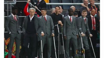 Terakhir kali MU meraih gelar adalah pada saat Mourinho melatih tapi dia dipecat. Foto: Twitter